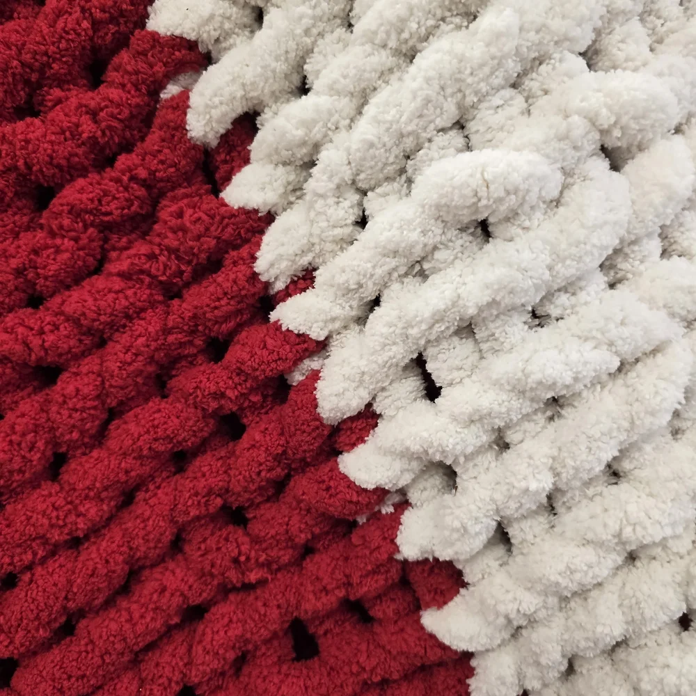 Cozy Knit Blanket - Red and White
